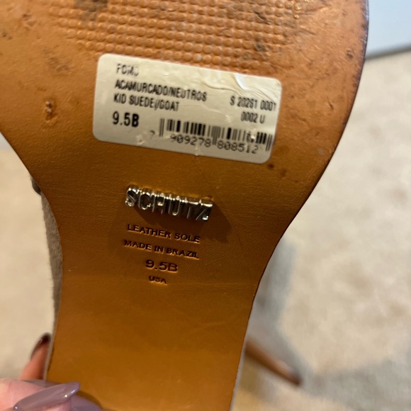 Schultz Tan Heeled Boots with Chunky Heel and Pointed Toe - Picture 6 of 6